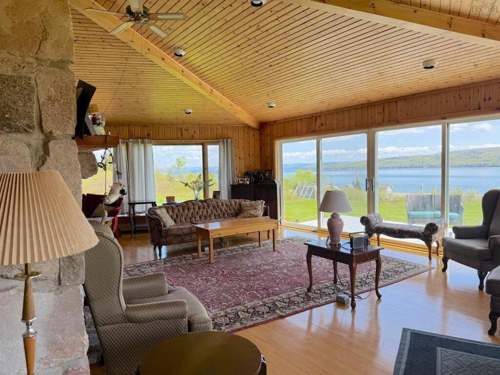 Baddeck Inn Екстериор снимка